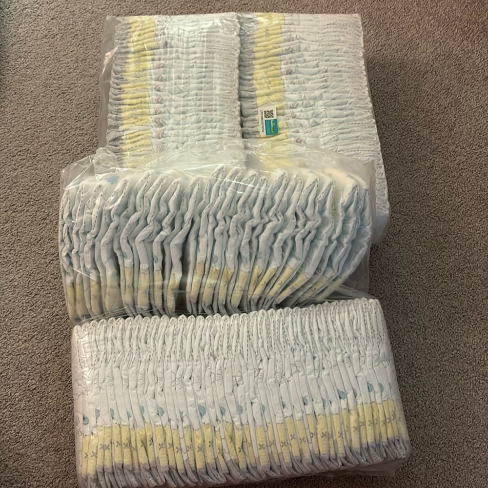 Pampers swaddles size 2